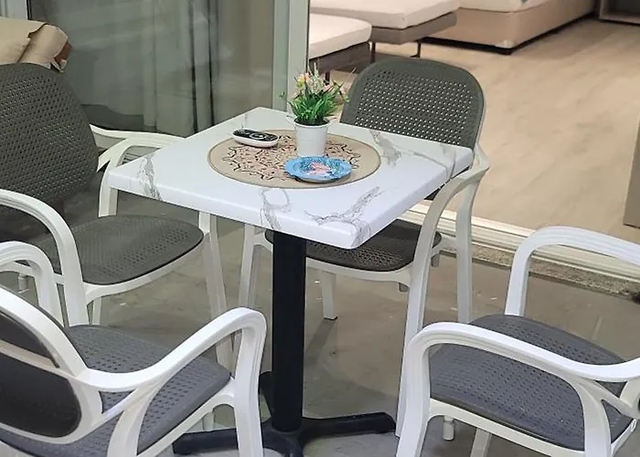 Suncoast Near Port & Апартаменты