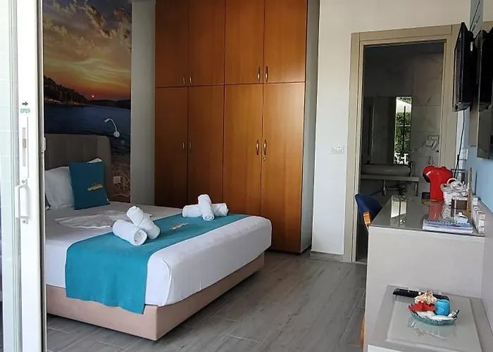 Апартаменты Suncoast Near Port & Саранда