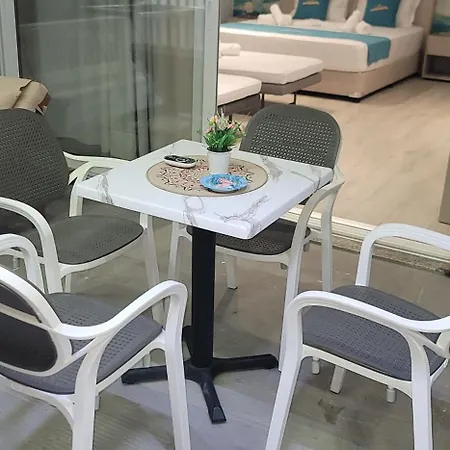 Suncoast Port Side Apartment
