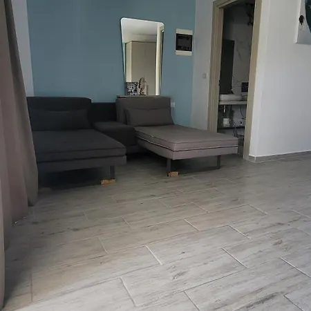Apartment Suncoast Port Side *