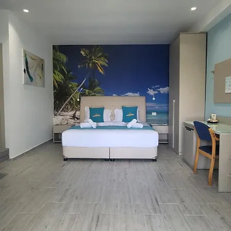 Suncoast Port Side Apartment