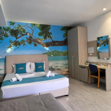 Suncoast Near Port & Апартаменты