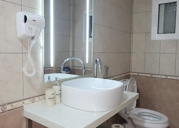 Suncoast Near Port & *